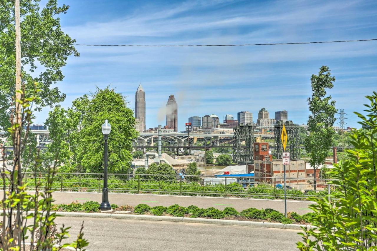 Central Cleveland Gem With Direct Skyline View! Villa Exterior photo